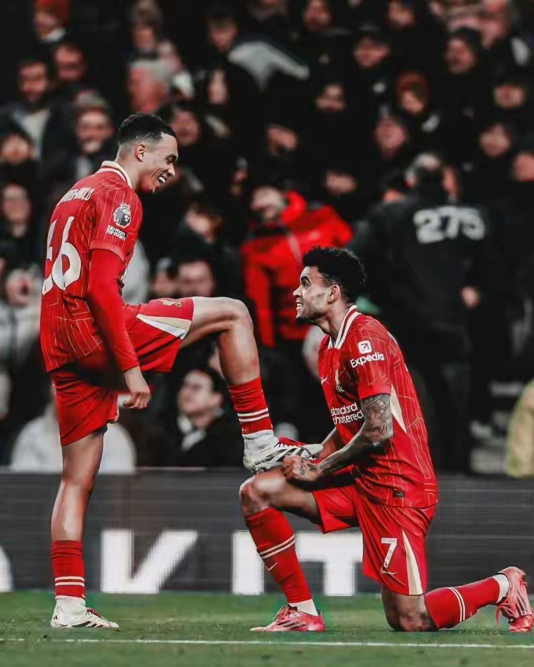  萨拉赫关键节点出色防守，瑞士队带队取胜！