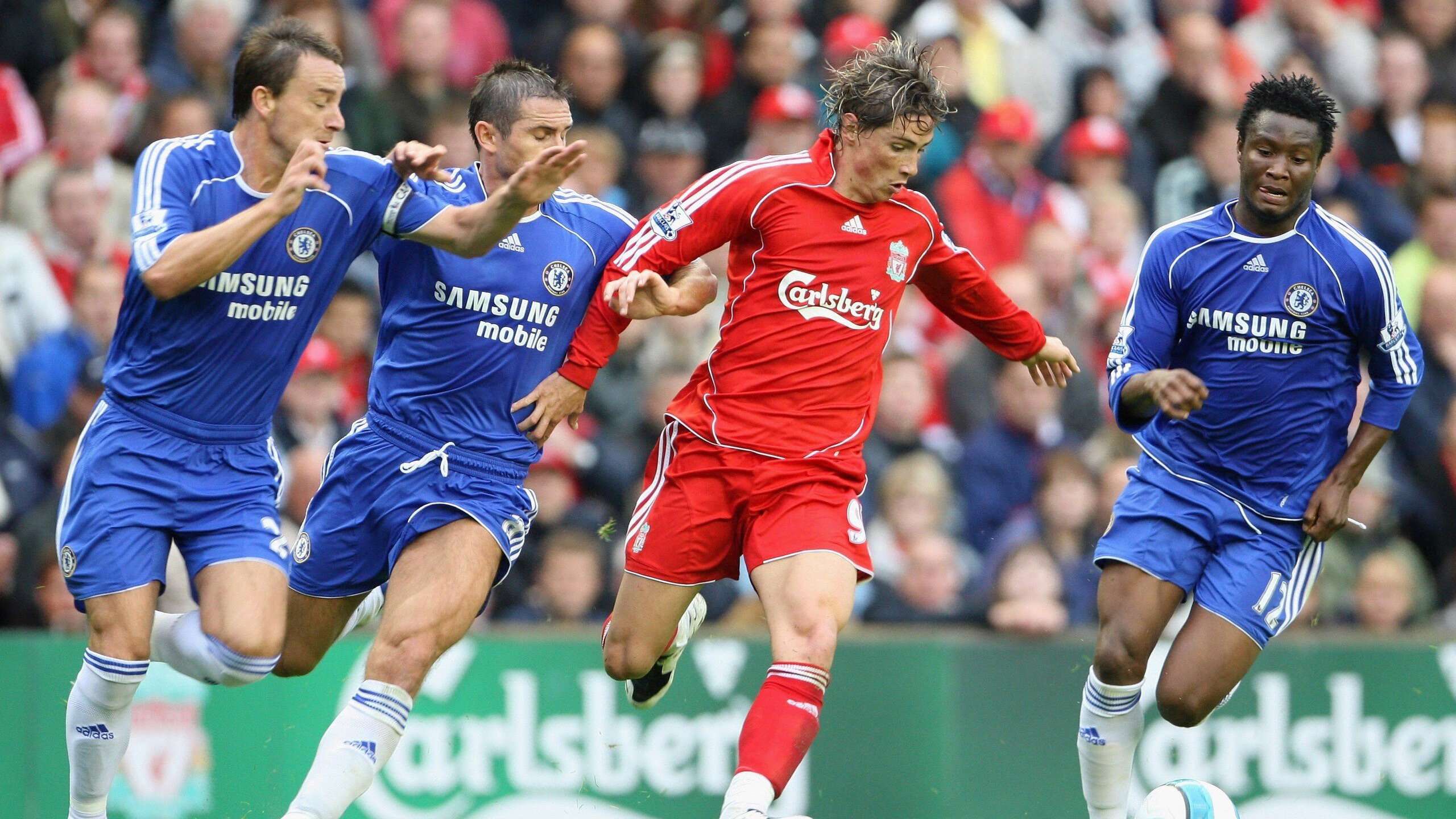 费德勒回归赛场，赛事规则更新首场状态亮眼，湖人观众沸腾！